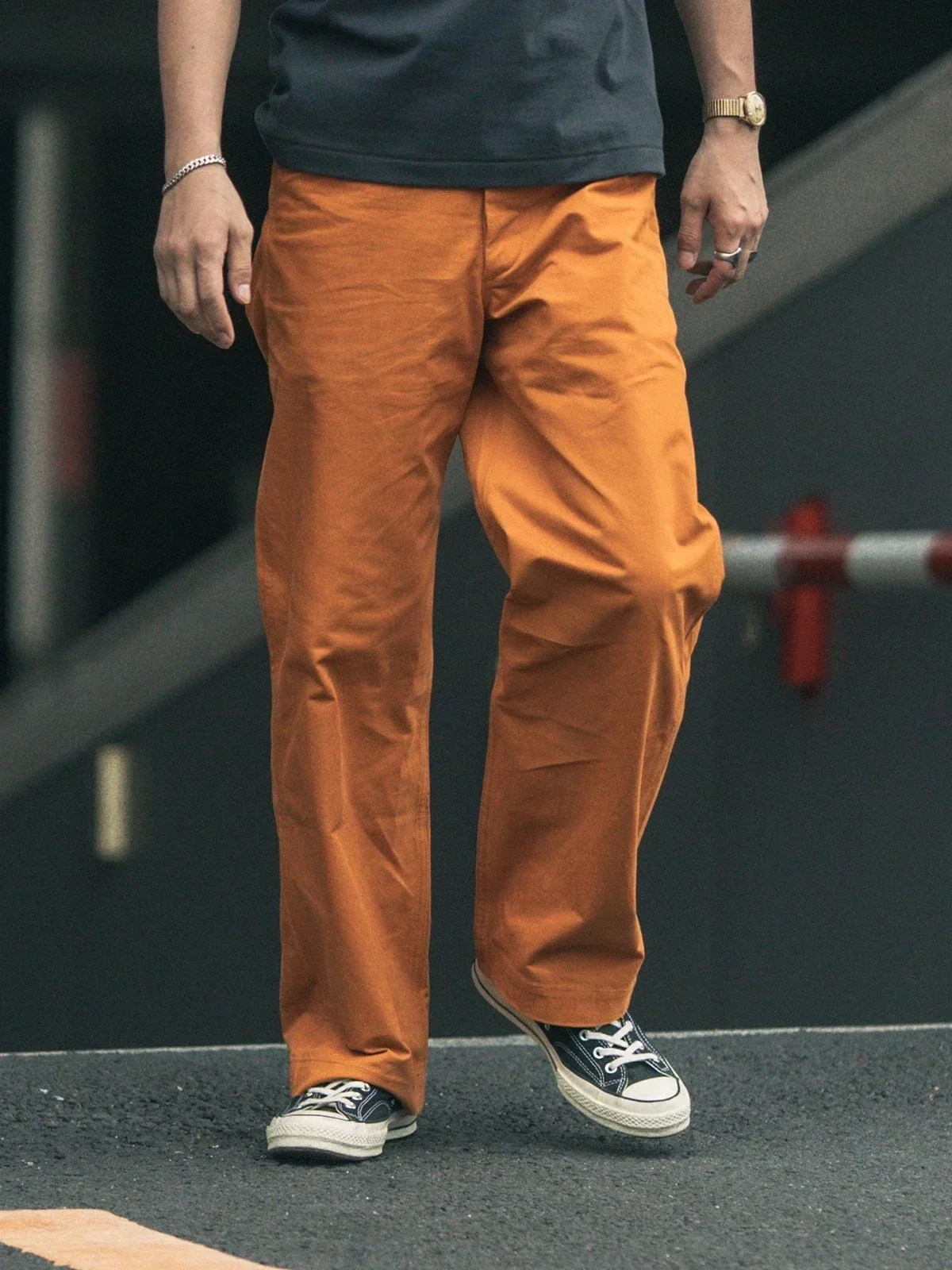 برونسون 1944 ضابط تشينو 11oz القطن حك عالية الخصر مستقيم الساق عارضة السراويل