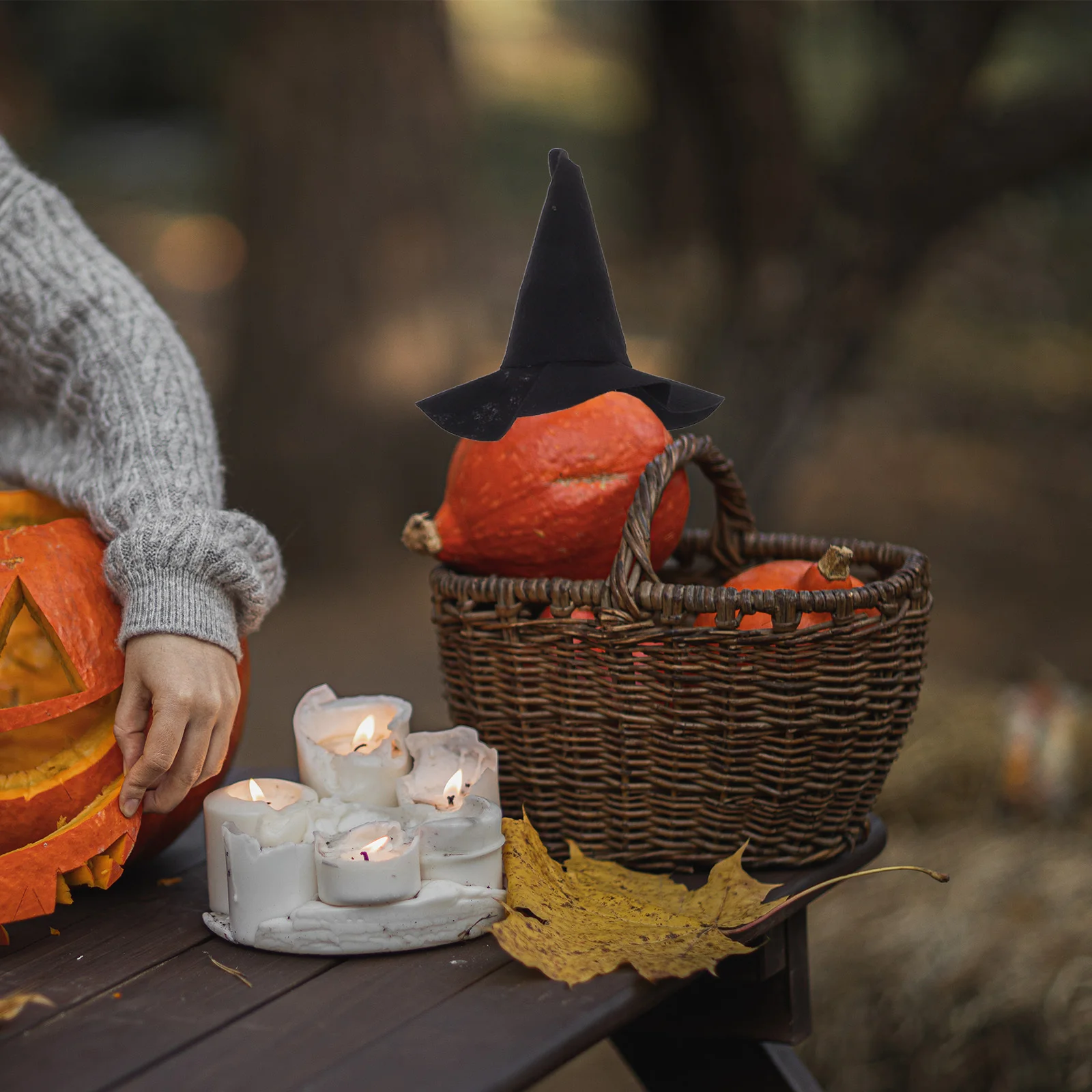 

2Pcs Mini Halloween Witch Hats Black Design Soft Nonwoven Fabric Comfortable Party Accessories for Pets Baby Costumes