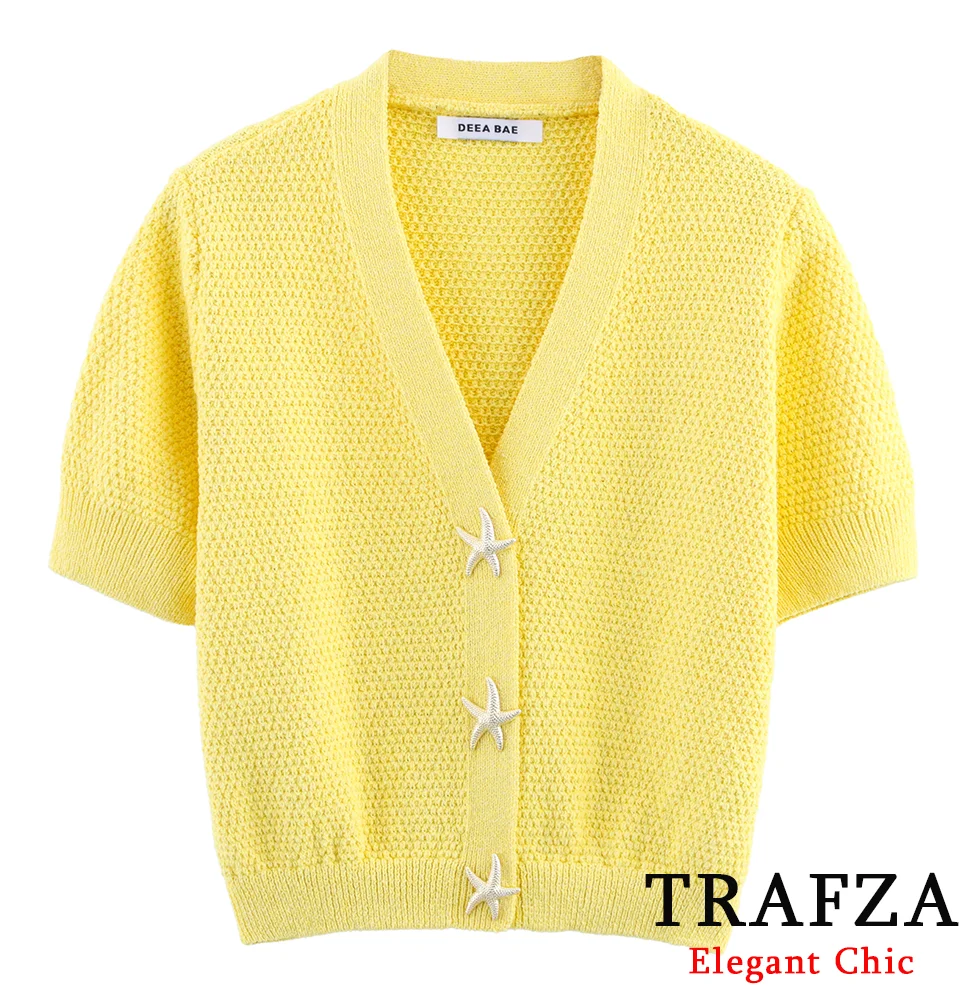 

TRAFZA V-Neck Knit Short Sleeve Top Women's Elegant Star Buttons Cute Top 2025 Spring Summer Fashion Casual Holidays Top Jacket