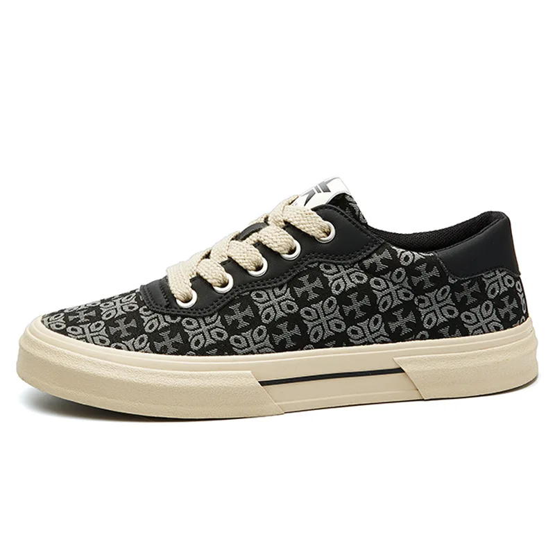 Breathable Men Casual Flats Shoes Print Canvas Shoes for Man Comfortable Wear Resistant Skateboard Shoe Men's Casual Sneakers