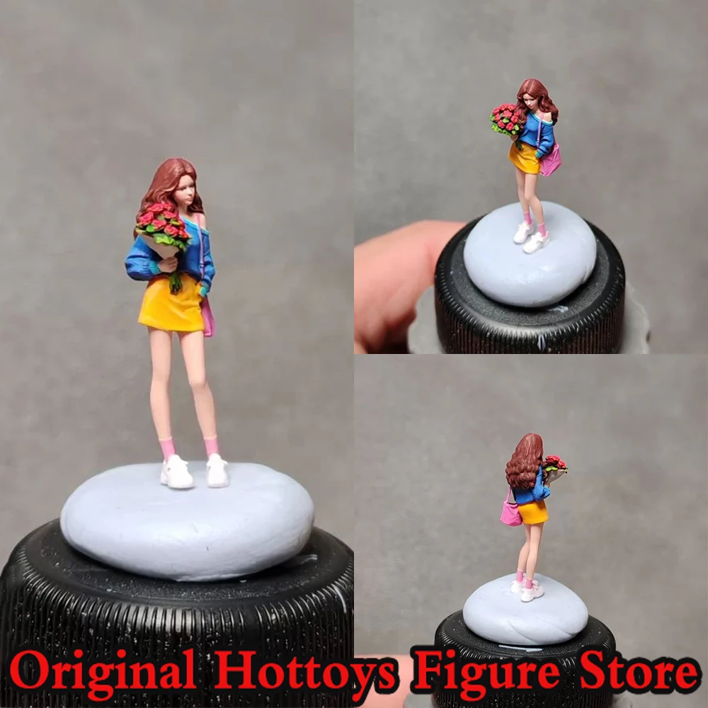 

1/64 Scale Female Soldier Hold Flowers Youthful Girl Mini Painting Sculpture Full Set About 2.7cm Action Figure Doll Gifts