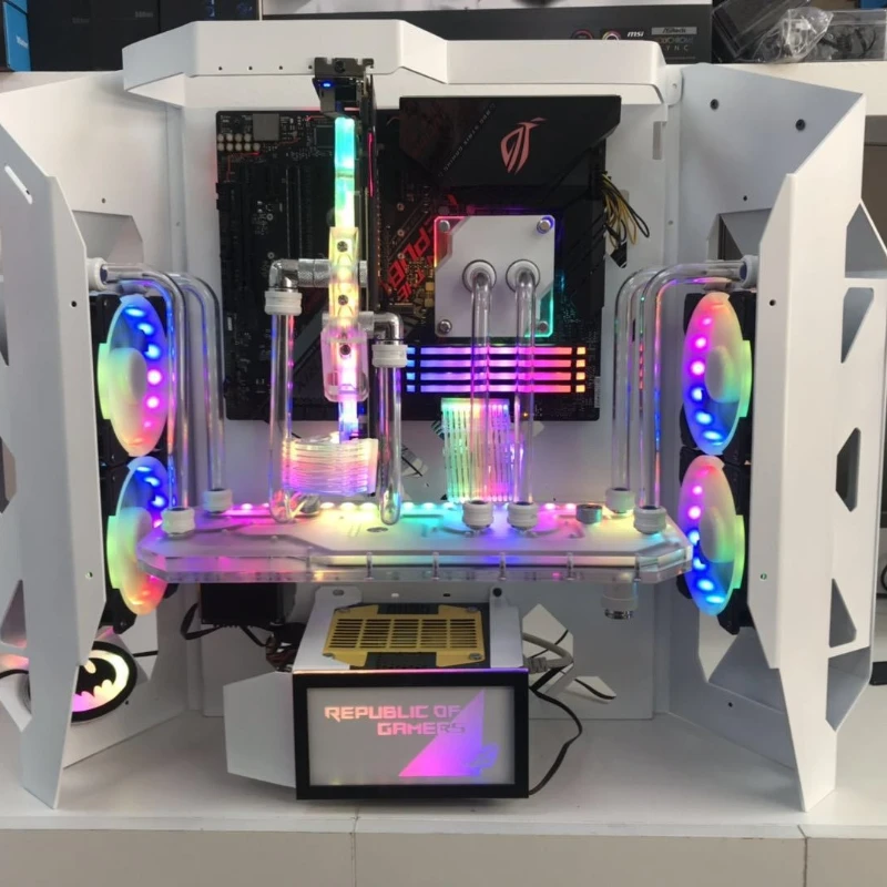 

Split water-cooled chassis mid-tower chassis desktop