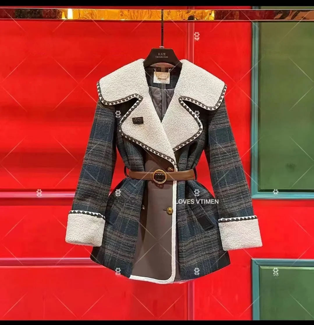 

Утепленное женское пальто из полиэстера: модное, стильное, люксовое, осенне-зимнее, с длинными рукавами