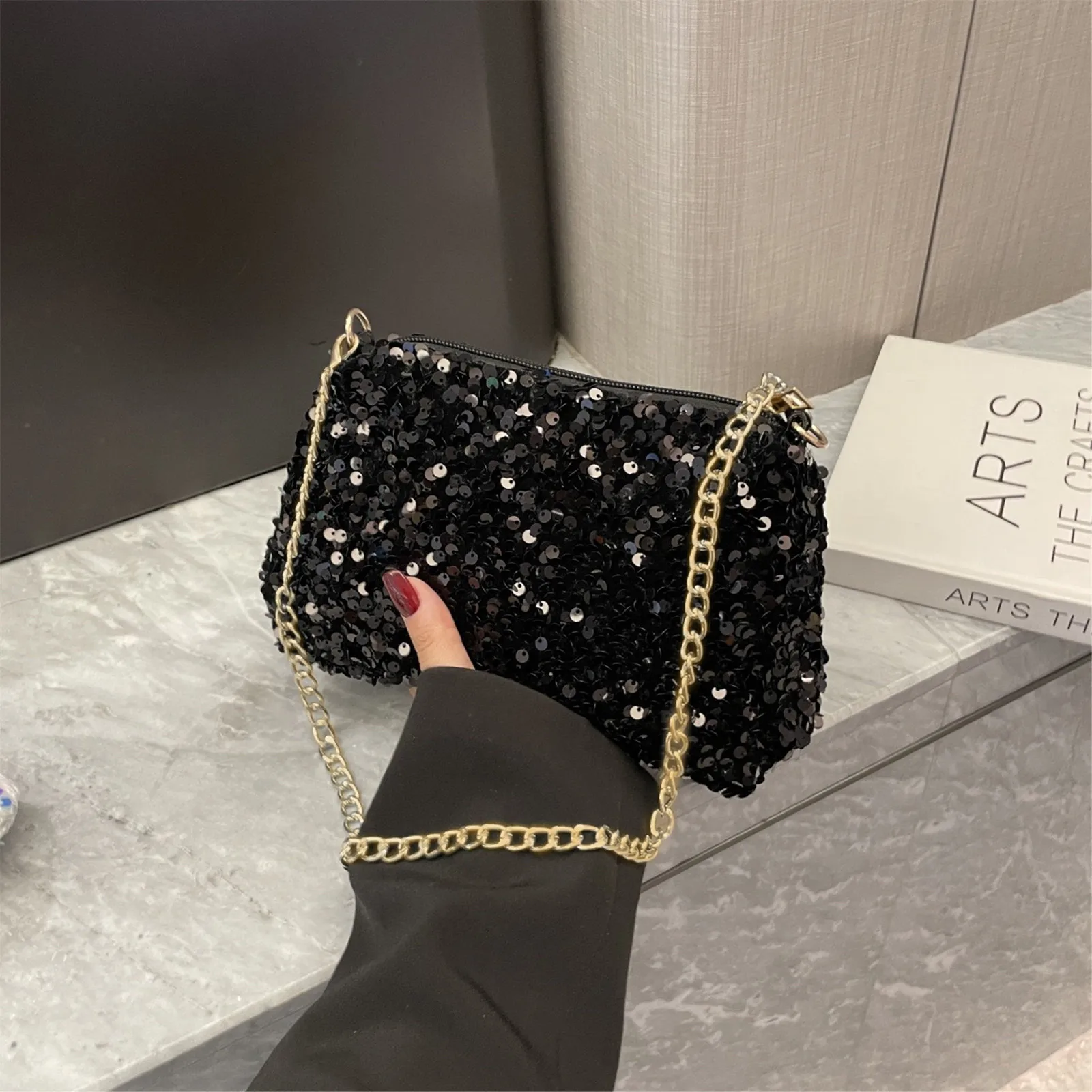 Color Sequins Shoulder Bag For Women Simple Chain Underarm Bag Wedding Party Evening Clutch Bag Fashion Handbag Phone Purse