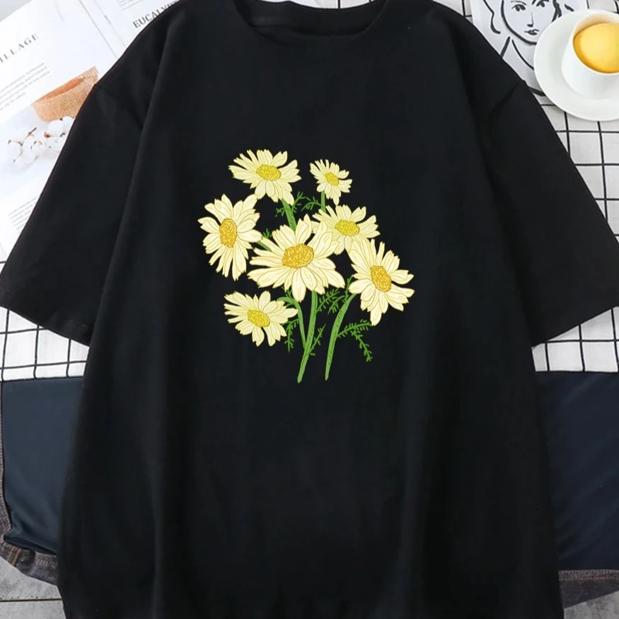 Fresh Harajuku Yellow Chrysanthemum Womens T-shirt Pattern Round Neck Short Sleeve Casual Tshirt Casual Street Top Free Shipping