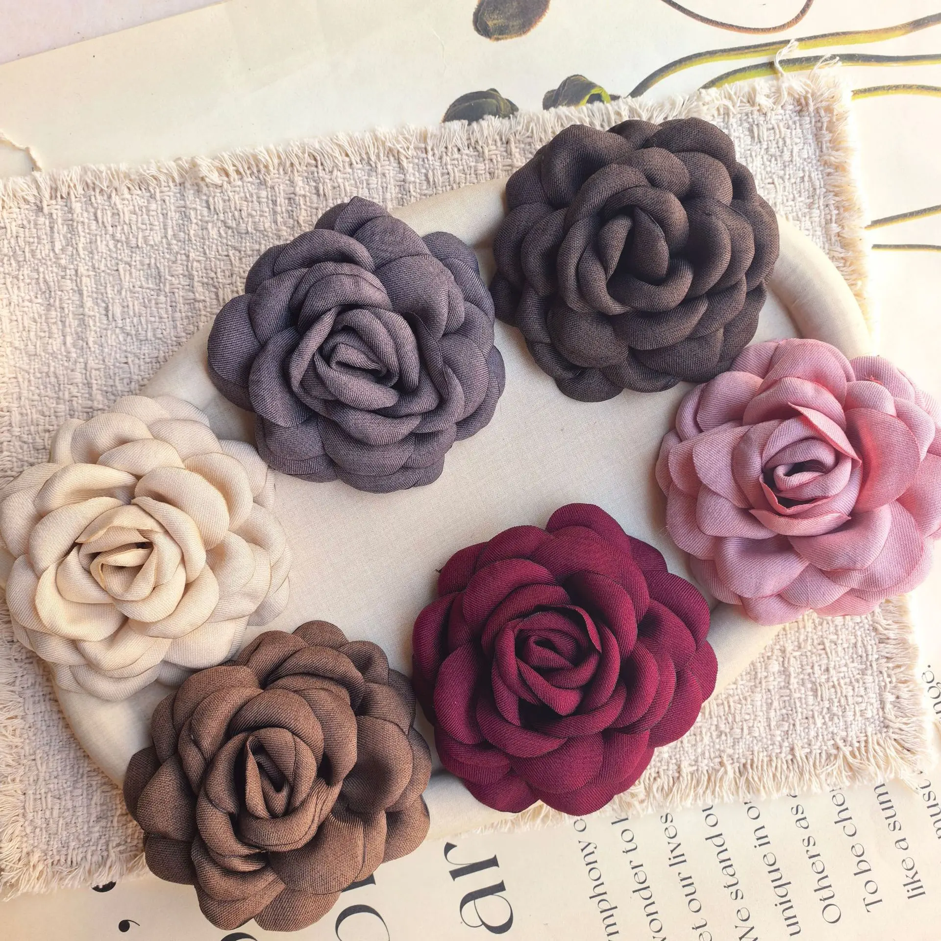 60 PCS/Lot, 10CM Handmade Fabric Flowers Burned Edge Camellia Flower For DIY Sewing Crafts Brooch Clothing Wedding Accessories