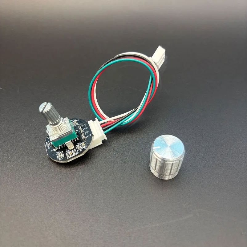 High precision analog potentiometer module input working voltage DC5-18V voltage 0-5V 0-10V output