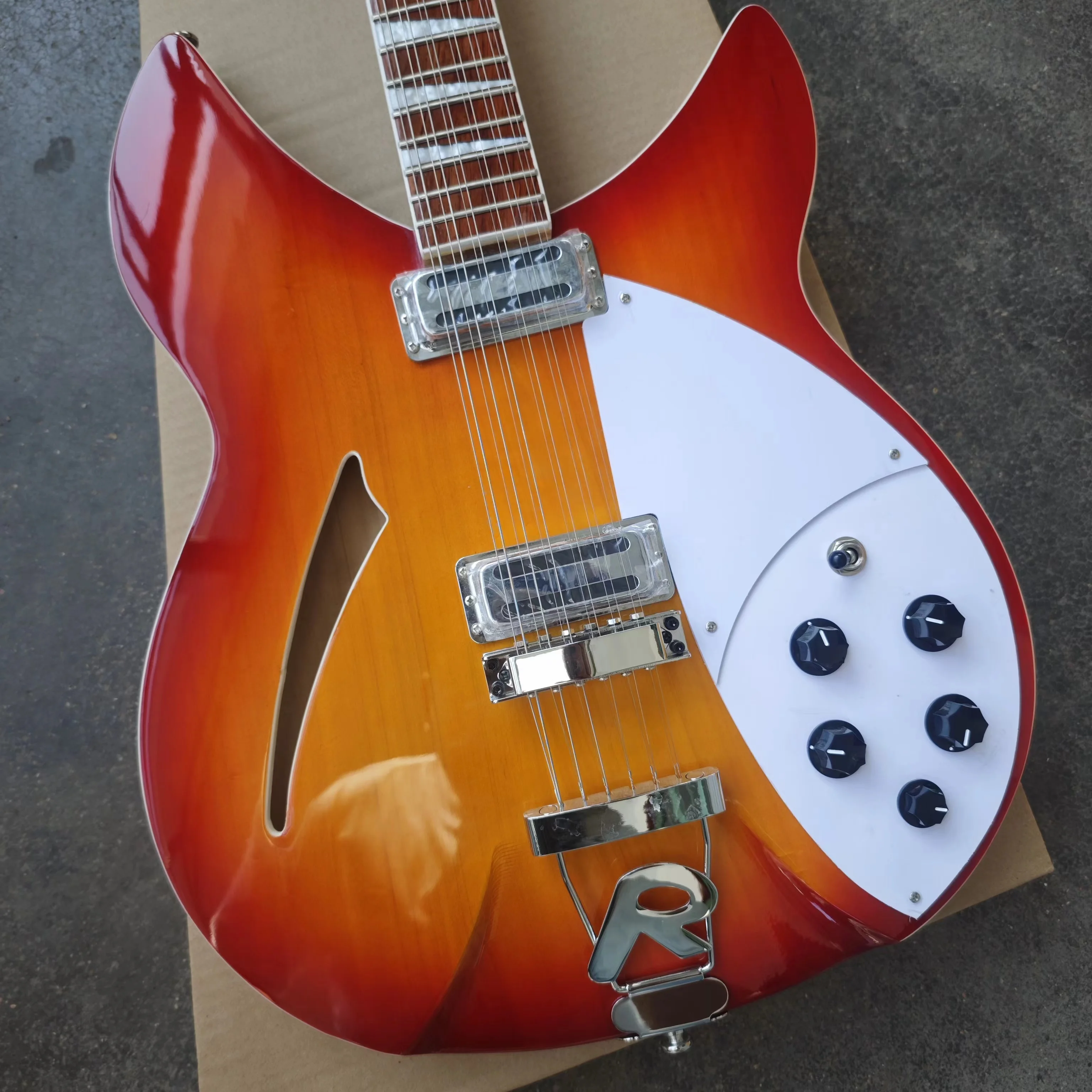 Rickenbacker 360 Custom electric guitar basswood body 12-string 24-FREts chrome-plated hardware rosewood fingerboard