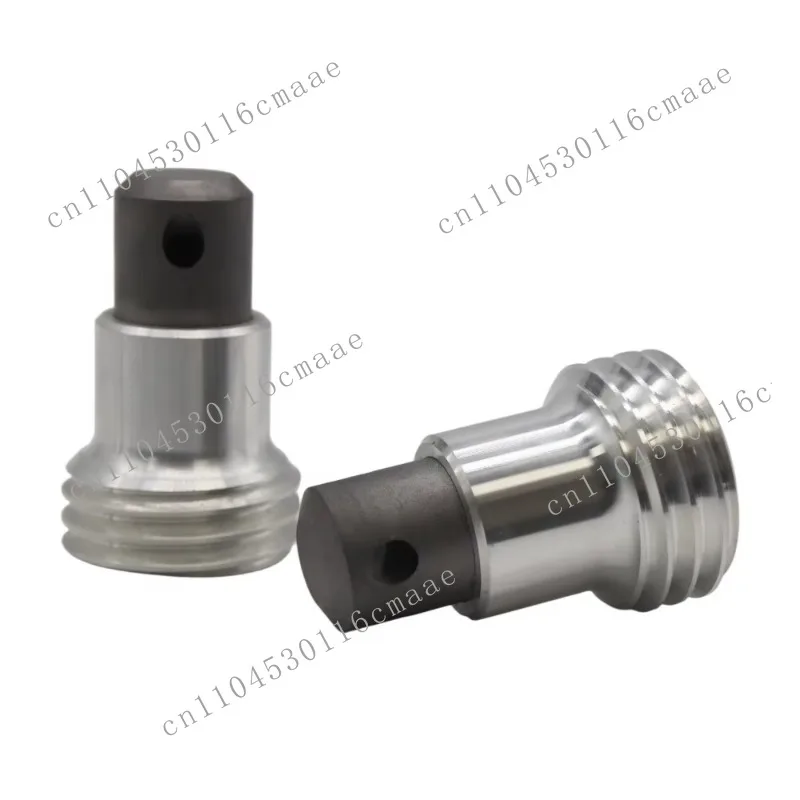Spray nozzles for cleaning equipment, for sandblasting operations in narrow spaces of corner-cleaning angular jet nozzles