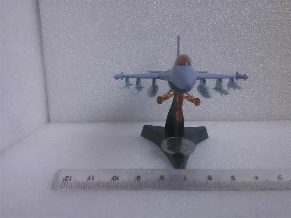 US F-16 Fighting Falcon Assembly Fighter Mini Military Plastic Model Collection Puzzle Figure Toy Desktop Ornaments
