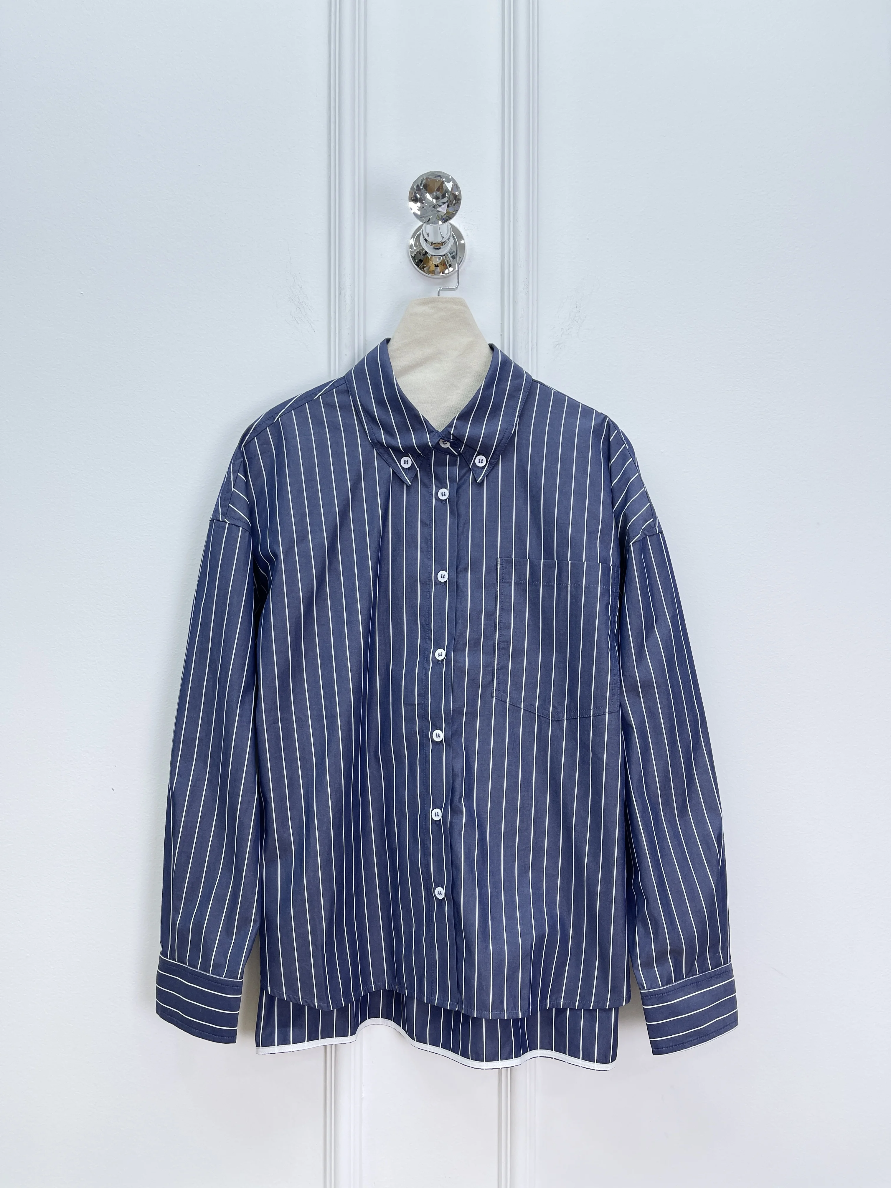 

Early Autumn New High Quality Fashion Commuting Back Chain Vertical Striped Shirt For Women