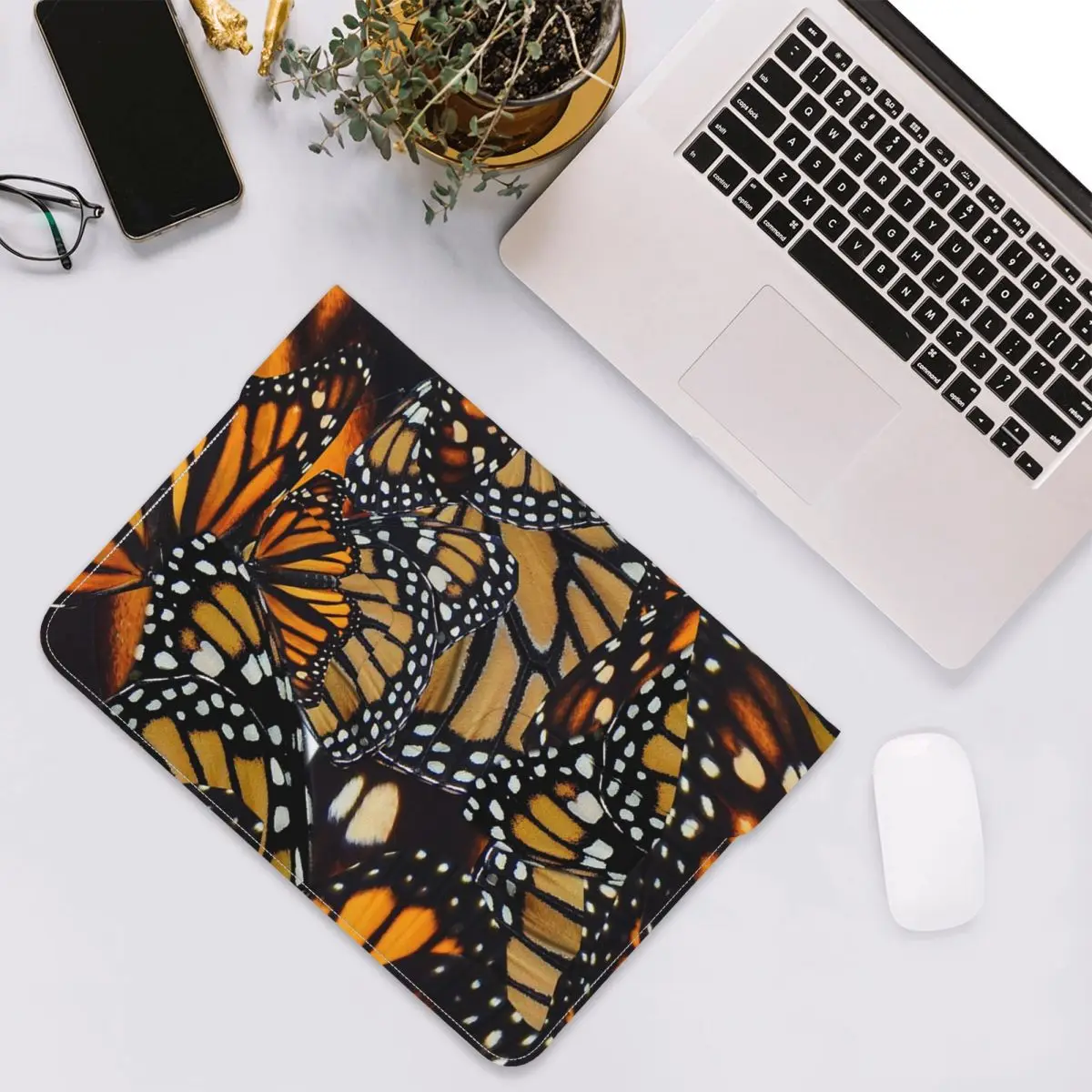 Butterfly Orange Pattern PU Leather Horizontal Laptop Sleeve Shockproof Soft Lining Notebook Case 13 Inch