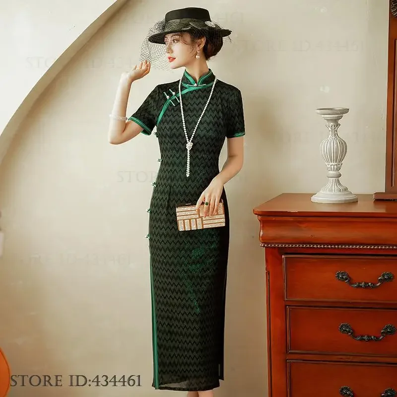 الكلاسيكية اليوسفي طوق شيونغسام فستان صيني خمر طباعة سيدة طويلة تشيباو الربيع يطلي أنيقة قصيرة الأكمام مثير فيستدوس