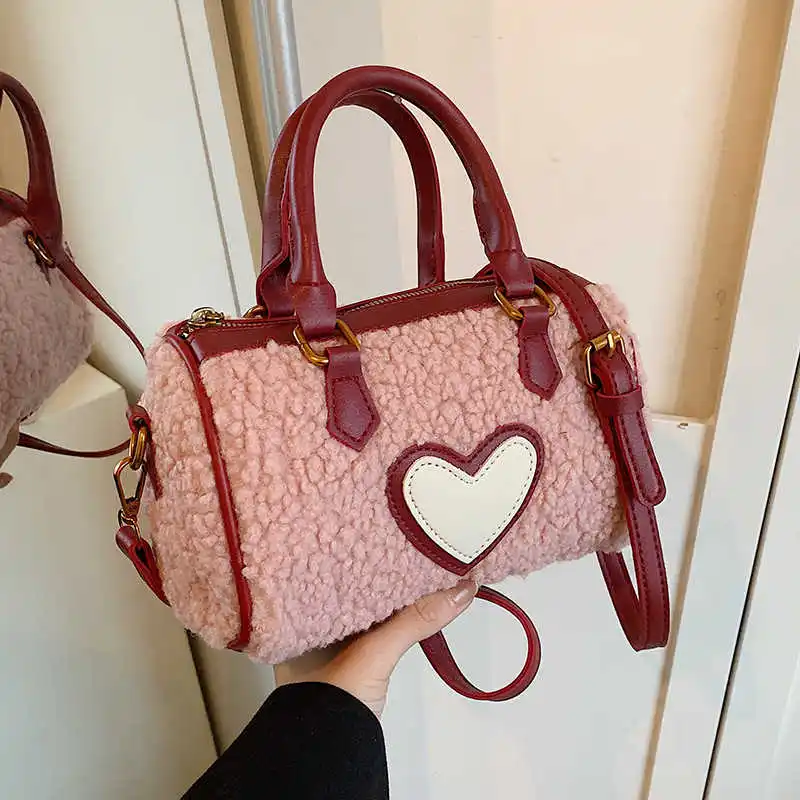 Bolso de felpa de lana de cordero con diseño de amor para mujer, nuevo bolso cruzado de otoño e invierno, bolso cuadrado pequeño de mano de PU empalmado a la moda para ir al trabajo