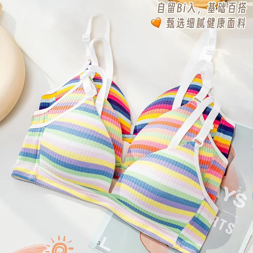 

Rainbow striped underwear sweet thin small rimless small chest gathered on top of the students comfortable bra fixed