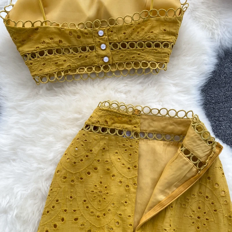 Summer Bohemian Hollow Out 2pcs Set Women Sexy V-Neck Spaghetti Strap Short Tops + High Waist Ruffle Mini Skirt Female Suit 2022