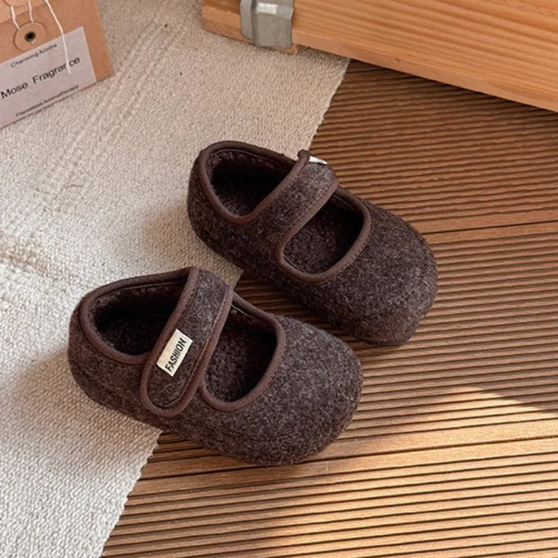 

2025 г., детская повседневная плюшевая обувь для девочек, новая зимняя модная нескользящая универсальная обувь принцессы в корейском стиле с мягкой подошвой