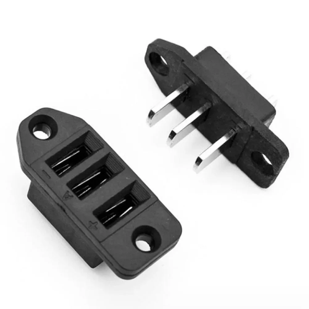 

Reliable 3Pin Battery Connector Easy Plug In Design Black Color Perfect For Electric Scooters And Battery Operated Vehicles