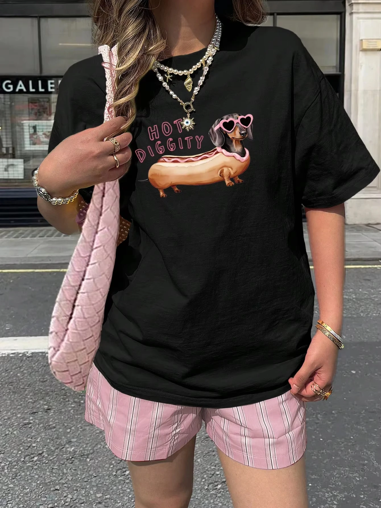 Heißer Diggity Dackel Hund Drucke T-Shirt Frauen Baumwolle Sommer Kurzarm Bequeme Weiche Oansatz Tops Casual Frauen Kleidung