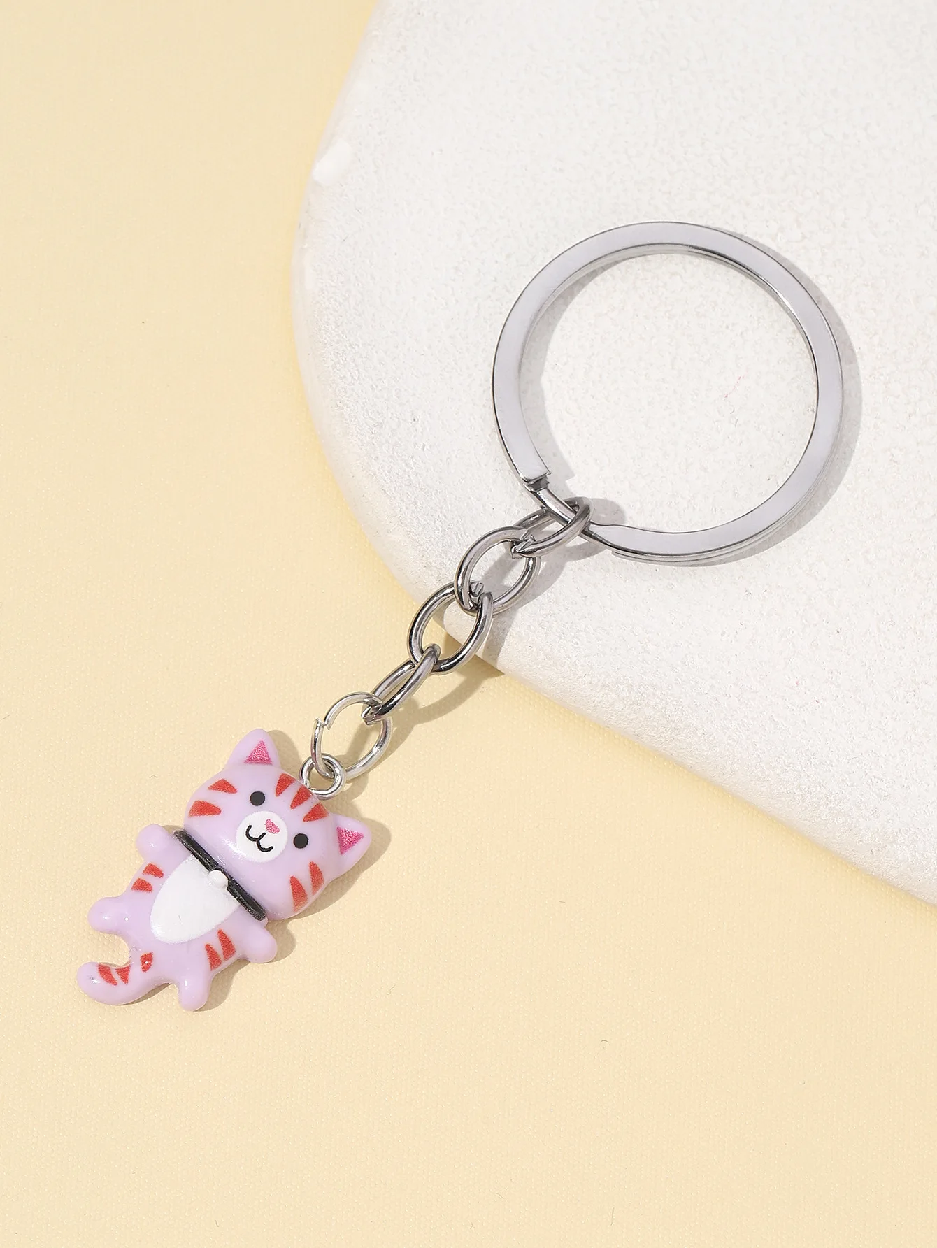 Cartoon Resin Cat Key Chain Cute Kitty Pendant Simulated animals Car Key Ring Backpack Charms Bag Decor Giving Gifts to Friends