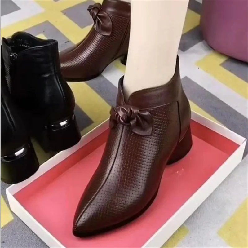 Women Barefoot Shoes Short Boots Ankle 2022 Spring New Female Casual Thick Soled Shoes Genuine Leather Designer Pumps Shoes