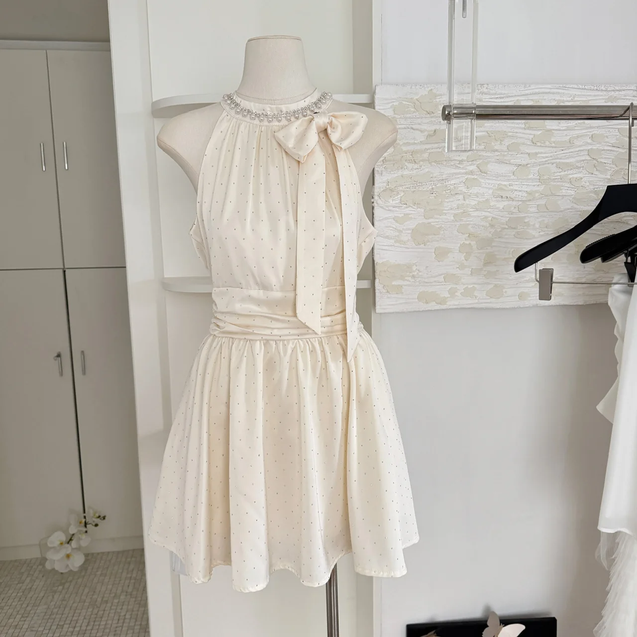 

New Summer Sleeveless Halter Round Neck Pearl Waist Dress Rhinestone Bow Tie Women's Mid-Length Dress