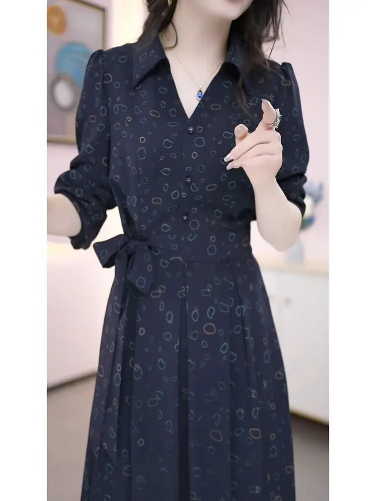 Fashionable Elegant Dress for 2024 Spring Autumn Concealing Flesh Slimming Mid to Long Lace Up Age Reducing Printed Base Skirt