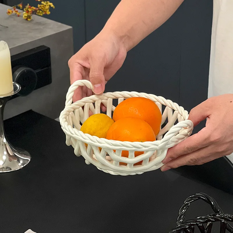 Ceramic hollow fruit basket, creative modern living room, dining table storage basket Nordic snack storage basket