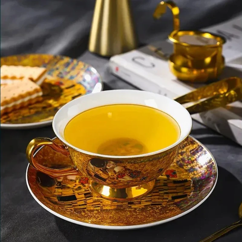 Luxuriöses Kaffeetassen-Set aus Knochenporzellan – Teetassen im europäischen Palaststil mit Löffel und Tablett, elegantes Geschenk für Nachmittagstee-Trinkgeschirr