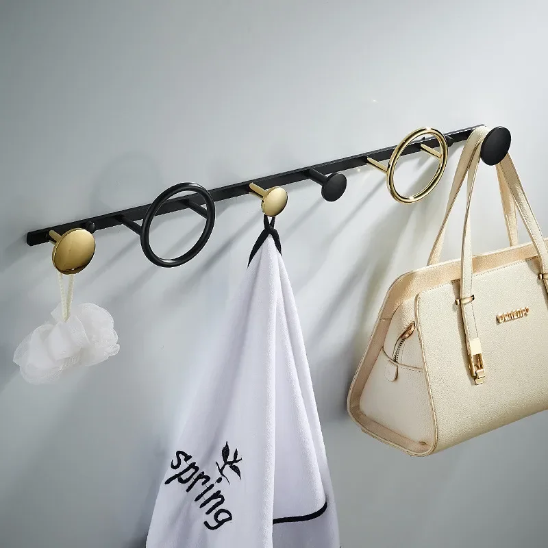 

Латунный крючок для халата Вешалка для полотенец Золотой крючок для одежды Крючок для шляпы Черный и золотой ряд Крючок для халата Ванная комната Латунный комплект фурнитуры для ванной Кухонная вешалка