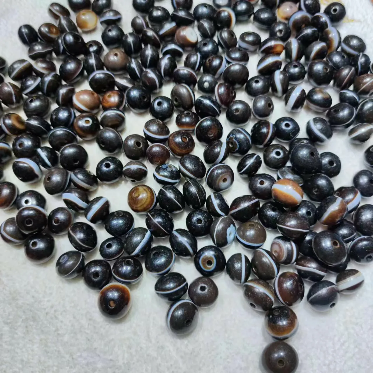 1pcs/lot First-line Herbalist Beads Weathered and Pasted Black and White Beads Tianyuan Old Agate Beads with Beads Collection