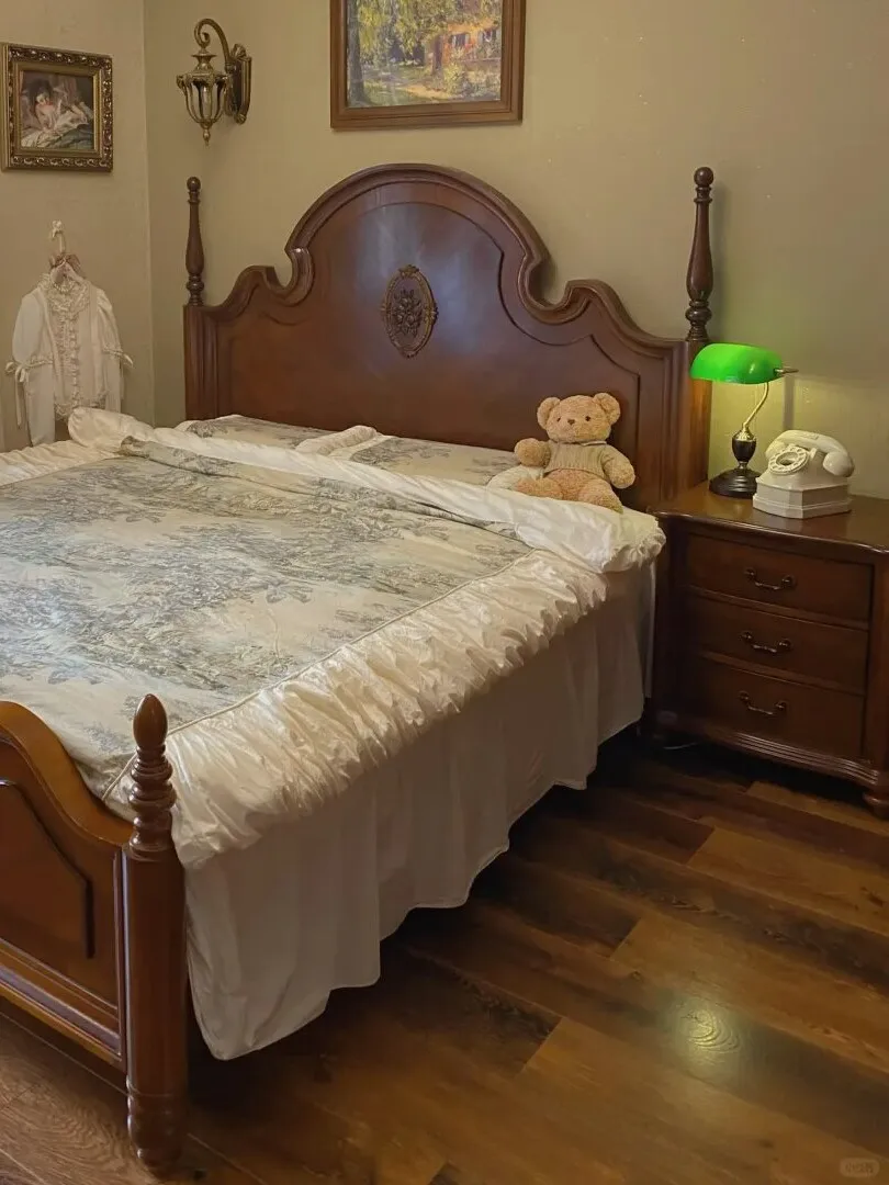 k*-American Vintage Solid Wood Carved Bed, Traditional Hand-Carved Double Bed Frame for Bedroom, King/Queen Size Available
