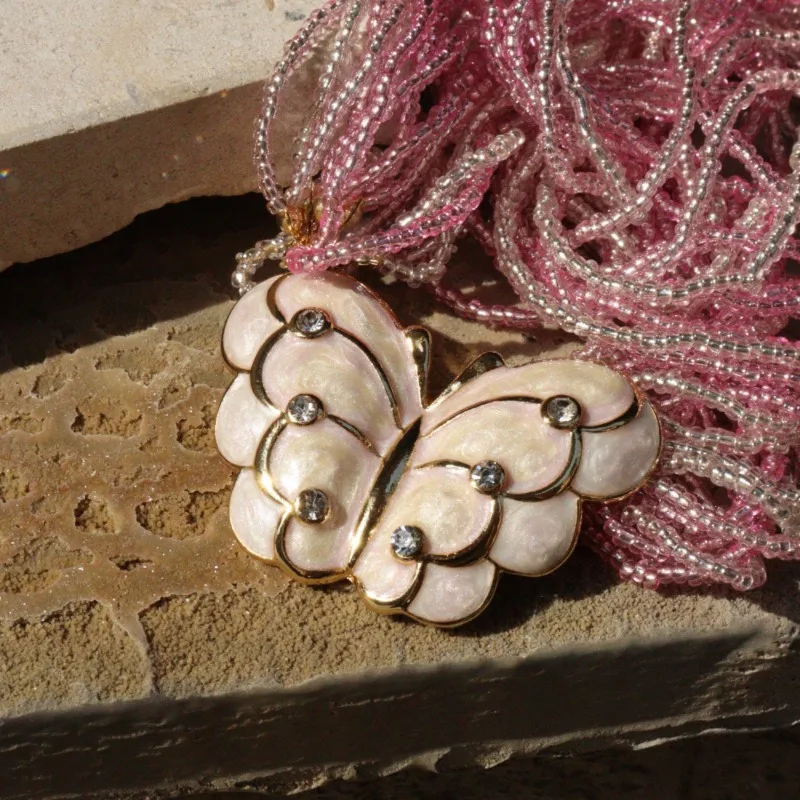 

Дизайнерский роскошный белый эмалированный очаровательный женский комплект ювелирных изделий с бабочкой, модный роскошный драгоценный камень из бисера, серьги-ожерелья с бабочкой