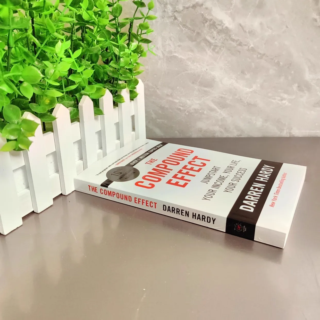 The Compound Effect Darren Hardy Personal Development Success Habits Business Self Help Books English
