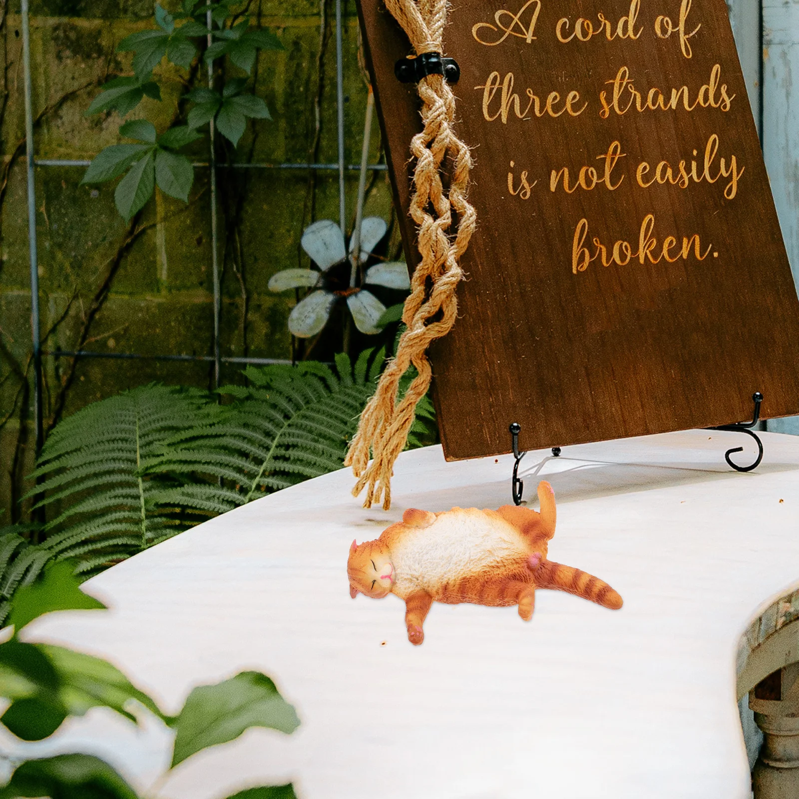 

Garden Cat Statue Cute Plastic Cat Sculpture Lovely Lawn Outdoor Garden Decor Decoration Desktop Decor Lawn Decorative Statue