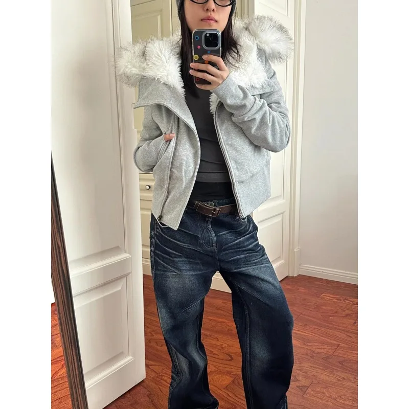 القوطية الأسود فو الفراء هوديي المرأة 2025 العصرية اقتصاص الرمز البريدي سترة الشارع موضة ملابس خارجية غير رسمية #2