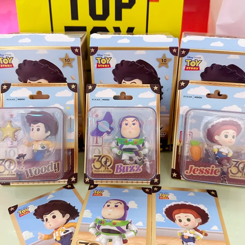 حقيقية قصة لعبة لا نهاية لها سلسلة 30th صندوق أعمى معلق بطاقة الطنانة صندوق غامض Lightyear وودي نموذج جيسي هدية لعبة #6