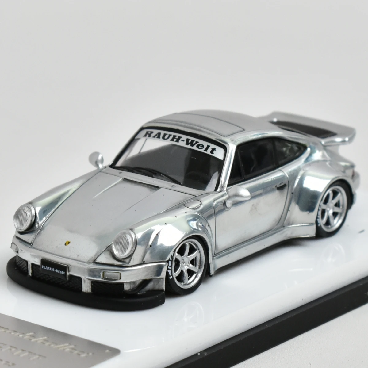 

Model Collect MC 1:64 RWB930 Diecast Model Car