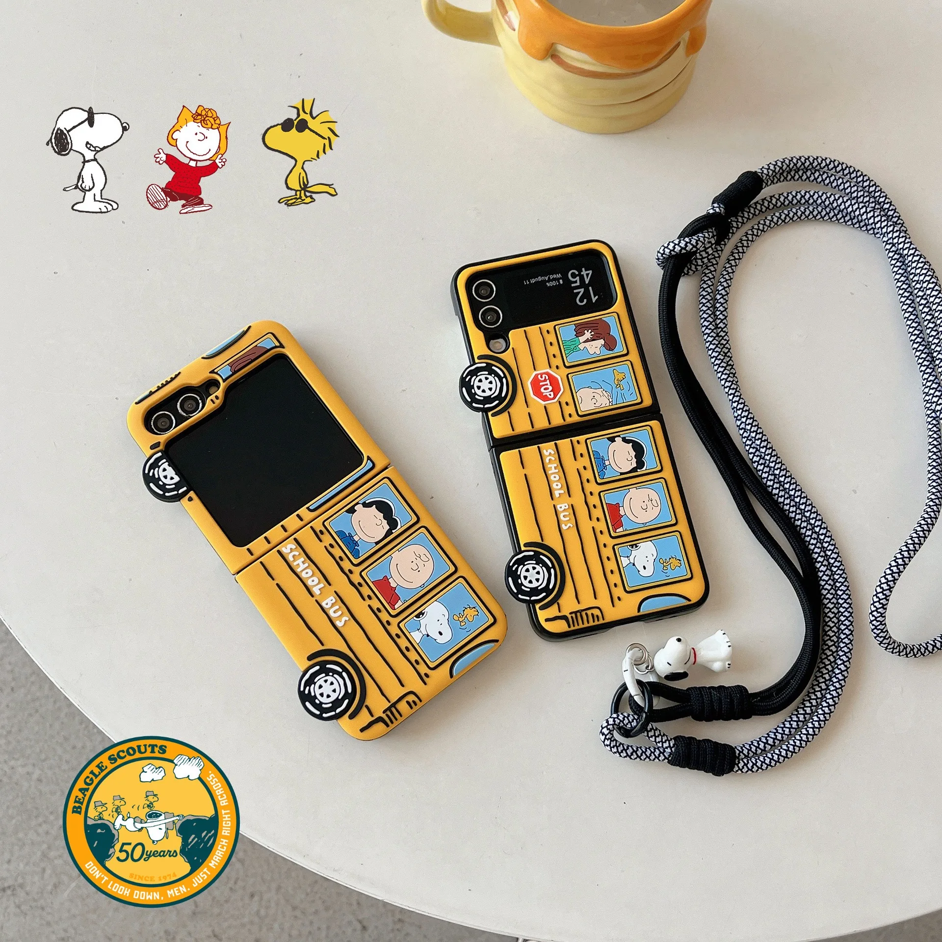 Funny Cartoon Cute Snoopy Charlie Brown School Bus Phone Case  For iPhone Case ZFlip 3 4 ZFlip 5 6 Fold Crossbody Straps Lanyard