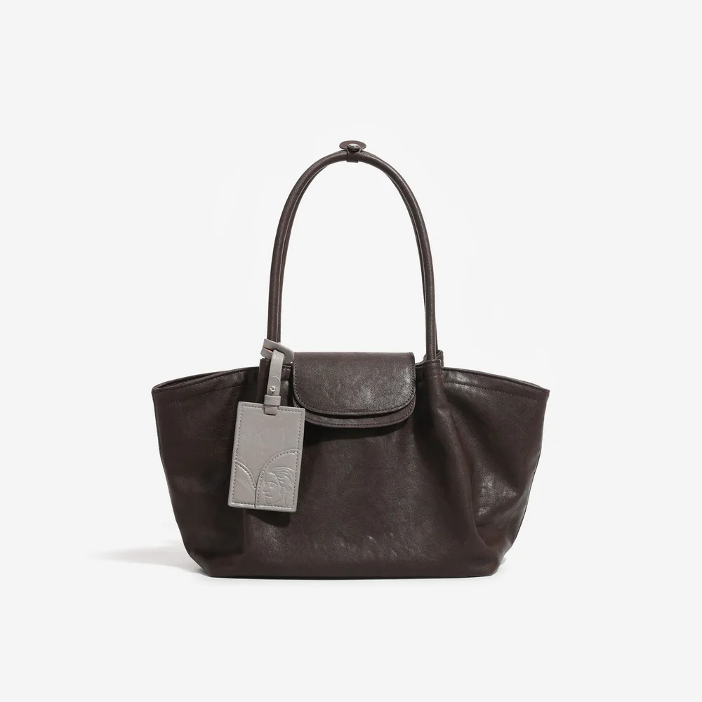 Leather niche black large capacity tote bag for women 2026 new commuting handbag, single shoulder large bag
