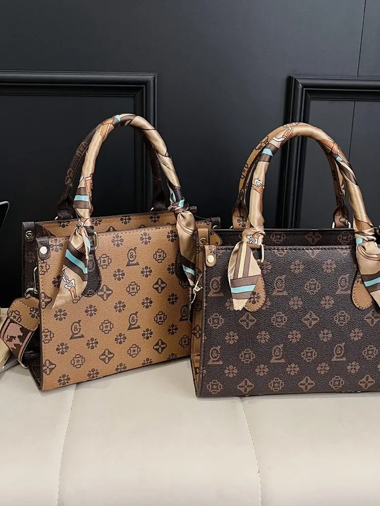 

Stylish Women's Poppy-Patterned Leather Tote Bag With Lightweight Soft Elegant Barcelona Casual Daily Look​