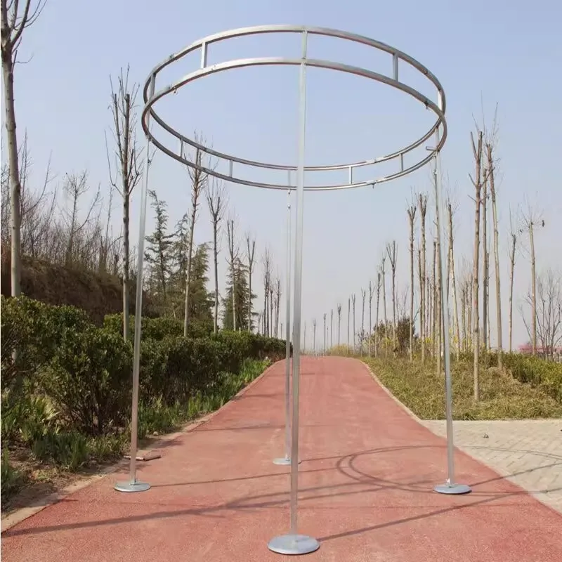 

Elegant Metal Wedding Arch with Chapel Design for Ceremony Decoration in Guangdong