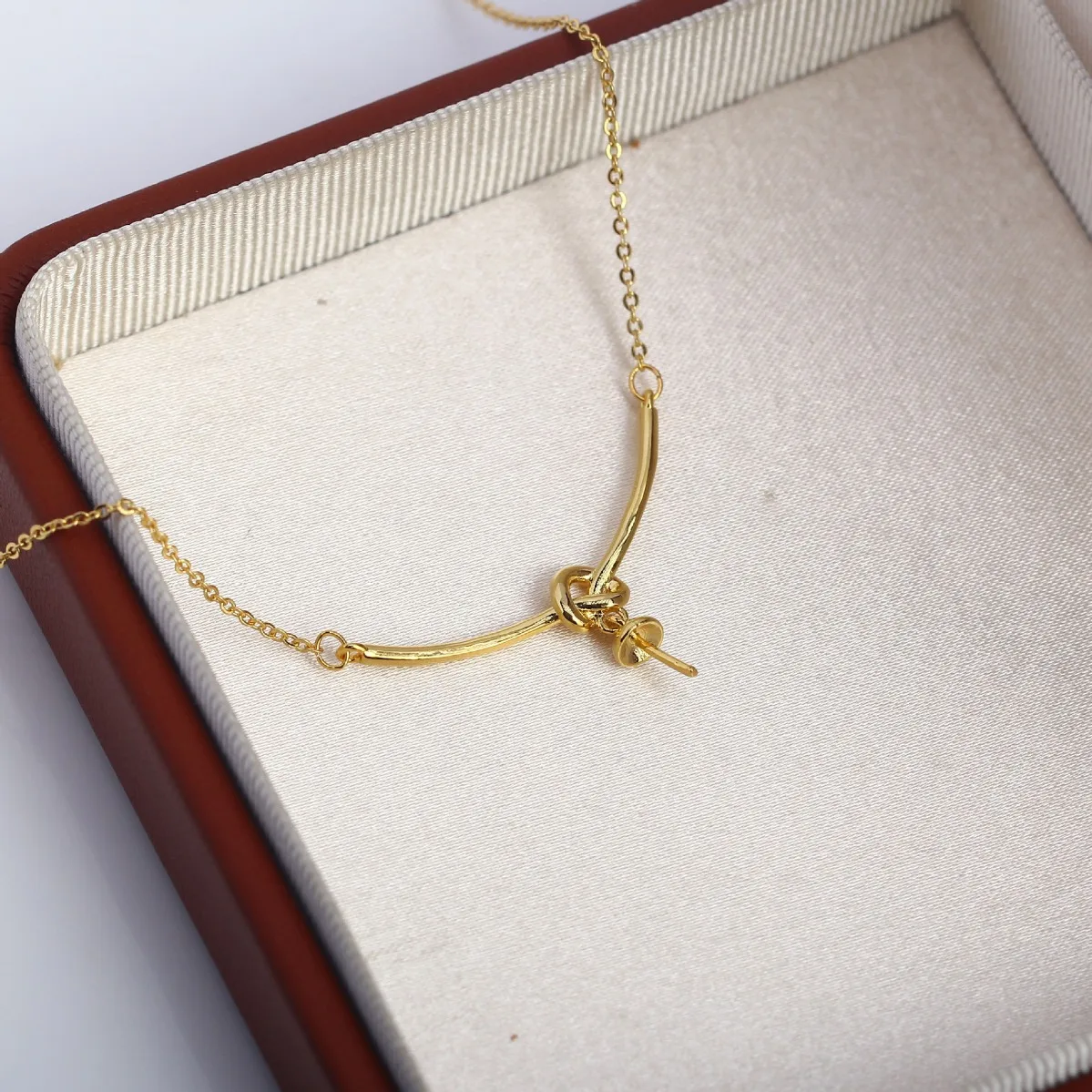 Brass Gold Plated Smooth Surface Knot Buckle Pearl Pendant Blank Setting, Niche Exquisite DIY Jewelry Accessories