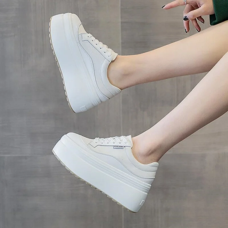 

2026 Fashion Thick Sole Canvas Shoes Women Platform Lace-up Sneakers New Flat Autumn Outdoors Casual Shoes Zapatos Mujer