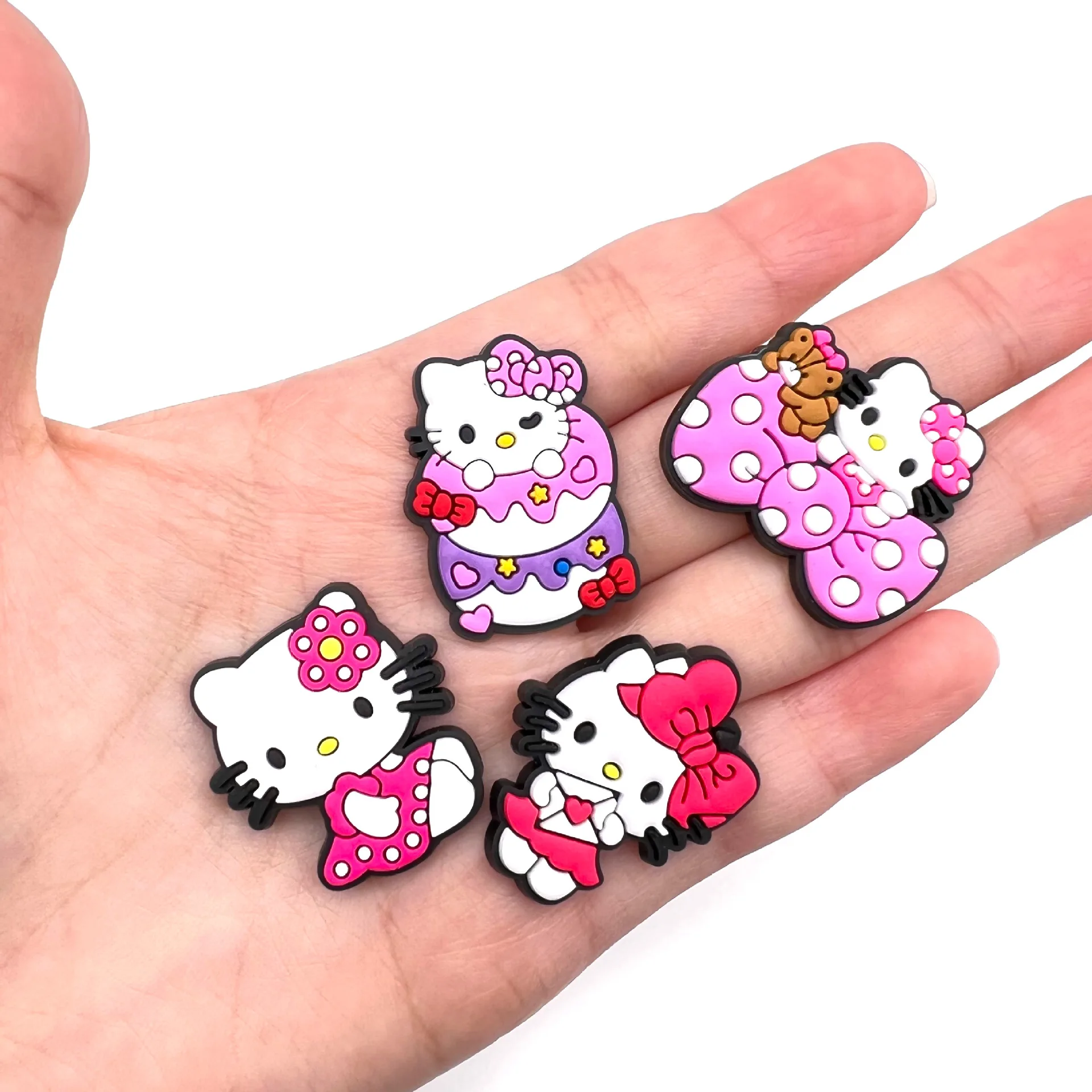 30 peças amuletos de sapatos hellokitty para tamancos sandálias decoração pvc acessórios de sapato de desenho animado amuletos para presentes de amigos