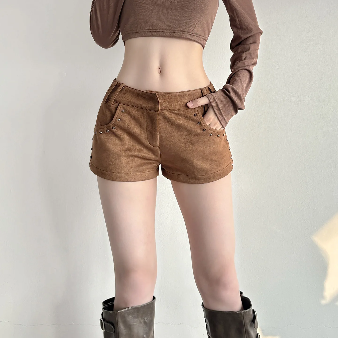 

Ретро-шорты из замши с низкой посадкой, новинка 2026 года, персонализированные шорты-«бутти»