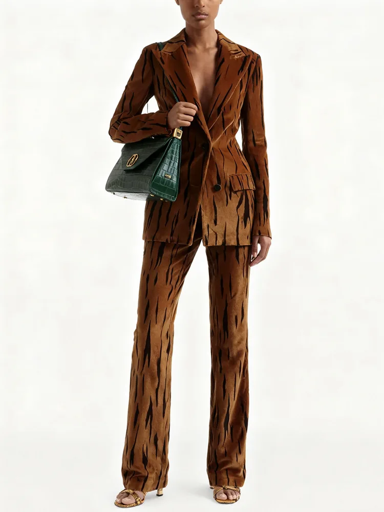 

High Quality Newest Fashion 2025 Designer Runway Suit Sets Women's Tiger skin print velvet Leopard Print Blazer Pants Suit 2pcs