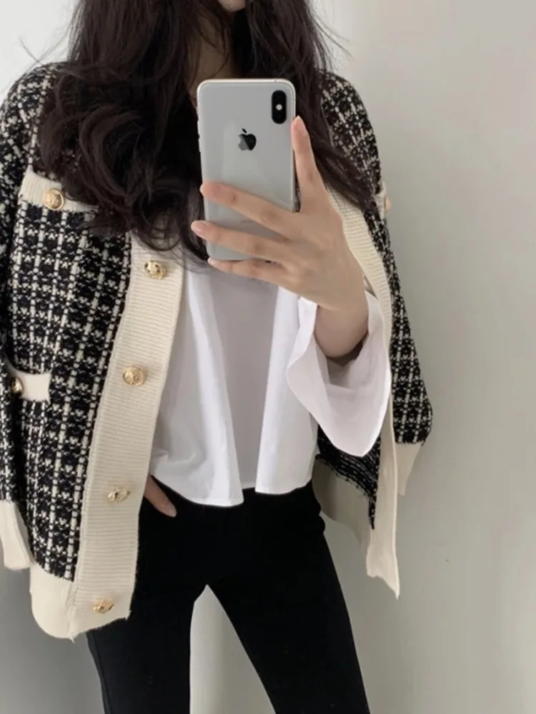 [EWQ] Korean Style Contrast Color Single Breasted Cardigan Outerwear Temperament Knit Sweater Women Winter 2024 Autumn GZ455