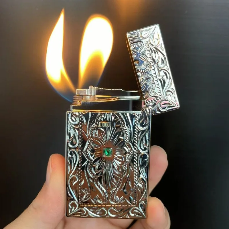 New Personality High-End Atmospheric Brass Grinding Wheel Ignition Lighter With Butane Gas Side Rub Ignition High-End Men's Gift