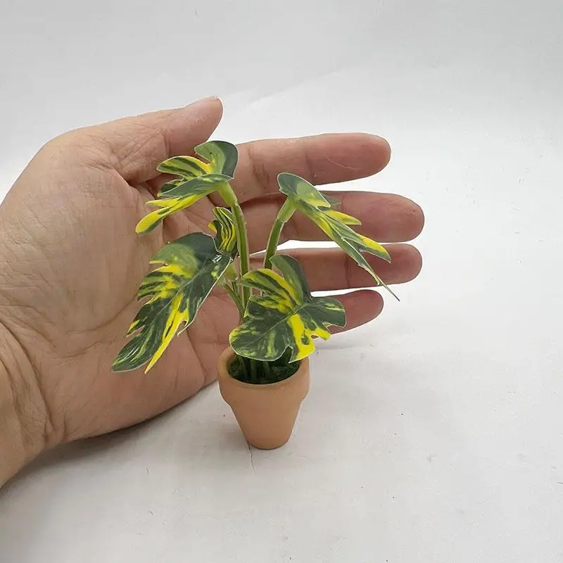 

Turtle Back Taro Mini Potted Plant Artificial Green Decoration for Tiny House and Desk Home Decor Scenes